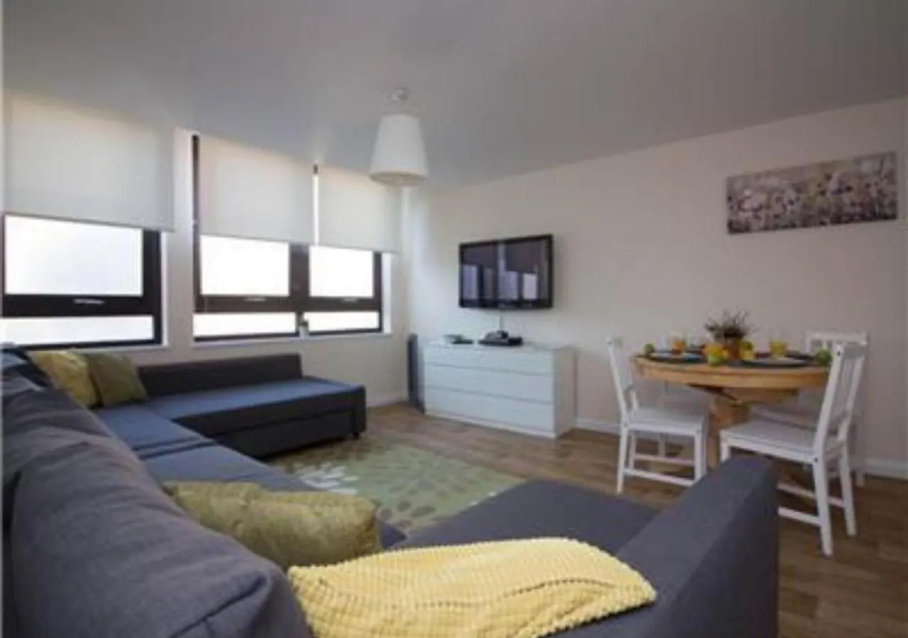 Stayzo Castle Point 6 Apartment - Premier Lodge Southampton 0*,  United Kingdom